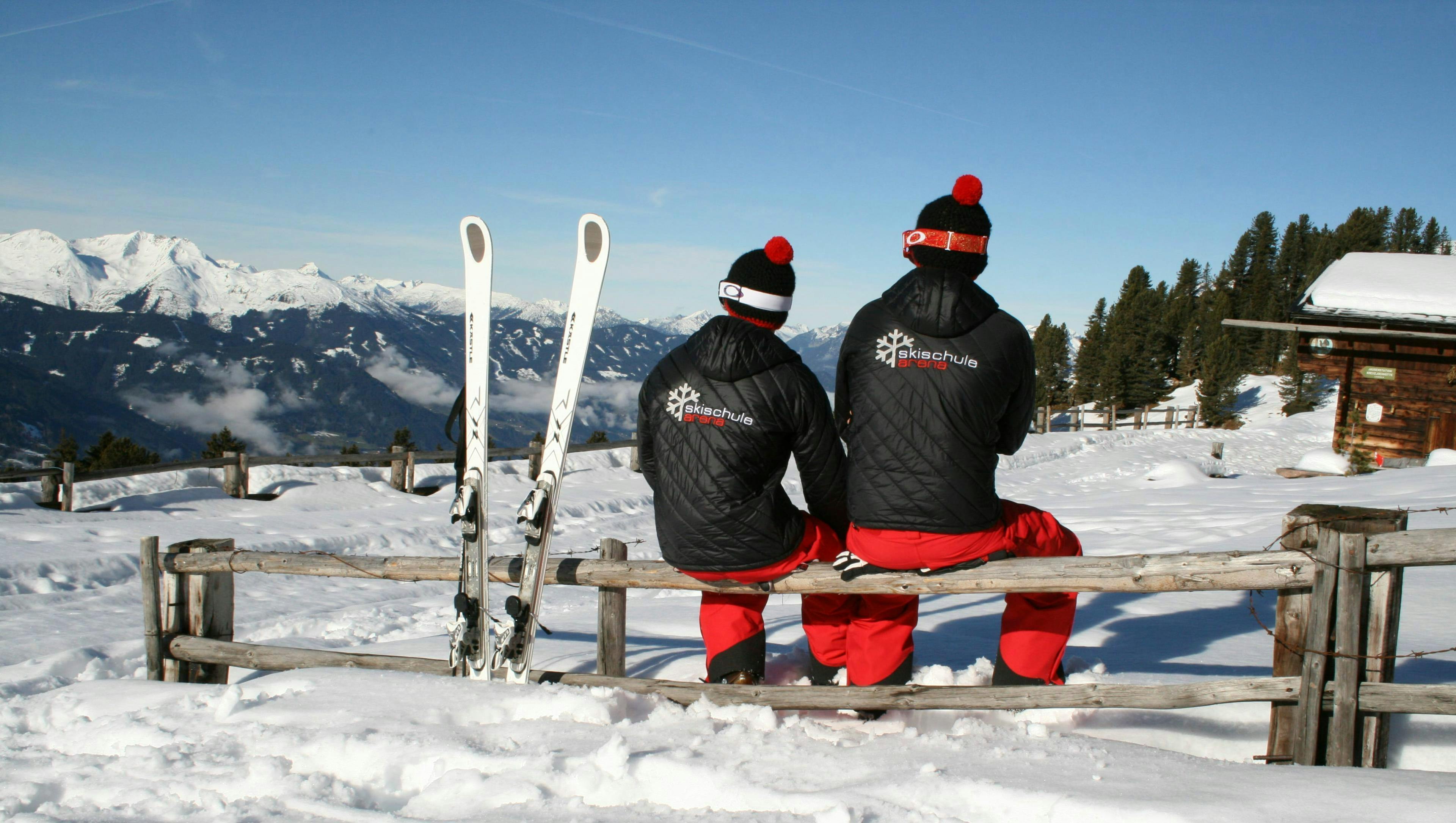 skiverleih-arena-zell-am-ziller-provider-hero Magnifique paysage de montagnes et de mer, où se déroulent les activités de Skiverleih Arena Zell am Ziller.