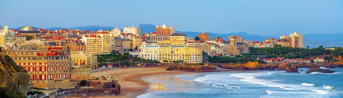 surfing-pyrenees_SEM-Resort-Hero .