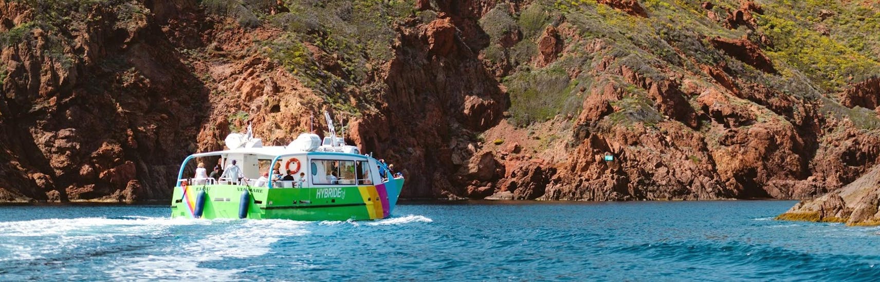 Via Mare's boat is going to the Scandola natural reserve and to the calanques of Piana from Porto. 
