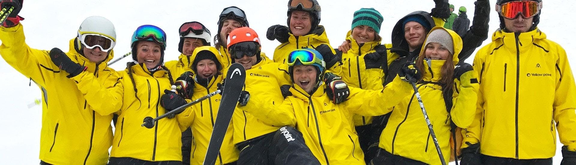 yellow 1-min Magnifique paysage de montagnes et de mer, où se déroulent les activités de Yellow Point Špindlerův Mlýn.