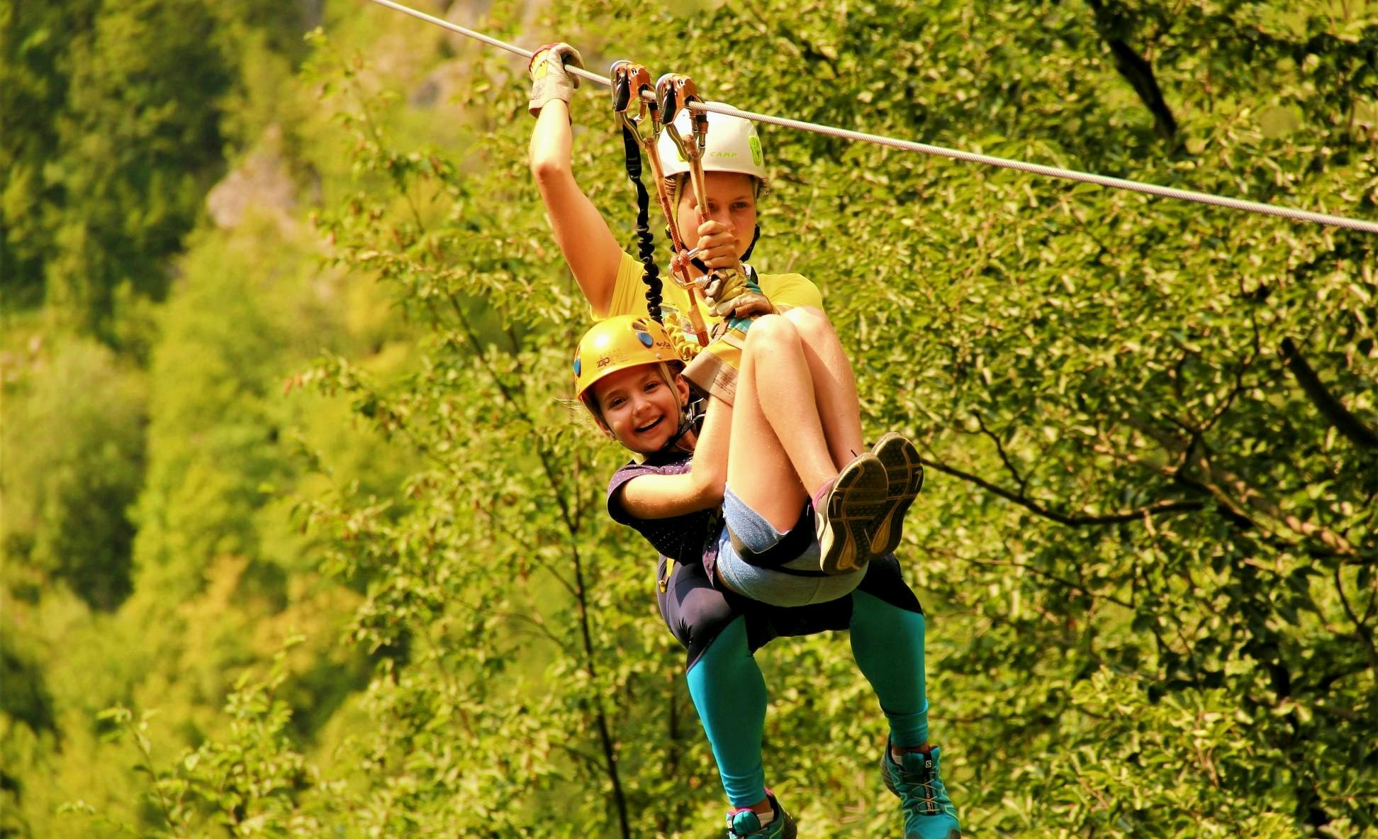 Naked zipline