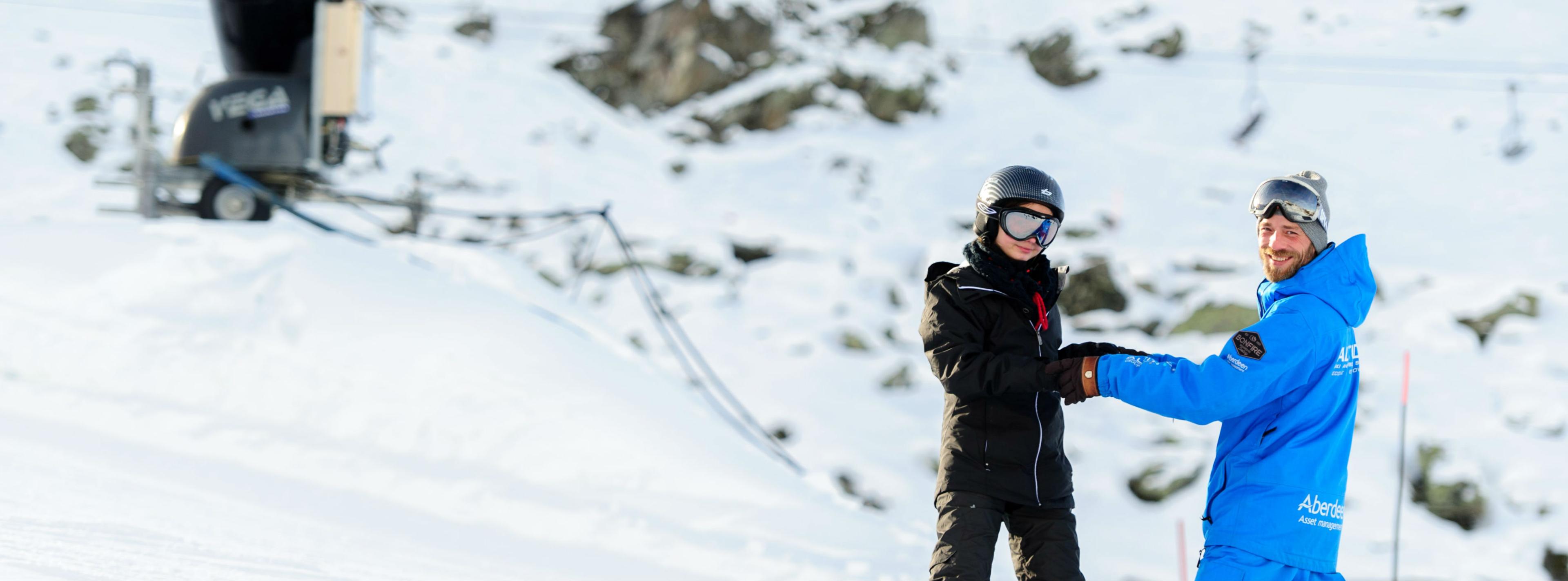 Moniteur de Snowboard Privé - Tous Niveaux & Âges.