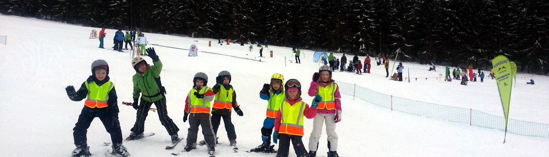 Clases de esquí para niños a partir de 6 años para debutantes.
