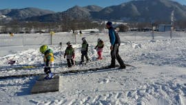 Cours de ski Enfant (4-16 ans) pour Débutants avec Skischule Michi Gerg Brauneck-Lenggries.