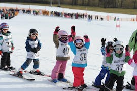 Lezioni private di sci per bambini con esperienza con Ski School Entleitner.