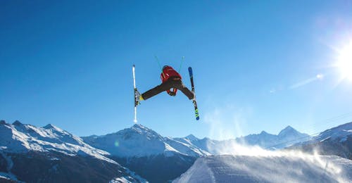 Adult Ski Lessons for Advanced Skiers from Swiss Ski School Veysonnaz Adult Ski Lessons for Advanced Skiers from Swiss Ski School Veysonnaz.