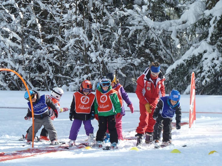 Kids Ski Lessons (3-4 y.) in Vallorcine/La Poya.