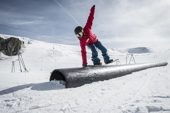 Adult Snowboarding Lessons for Advanced Boarders