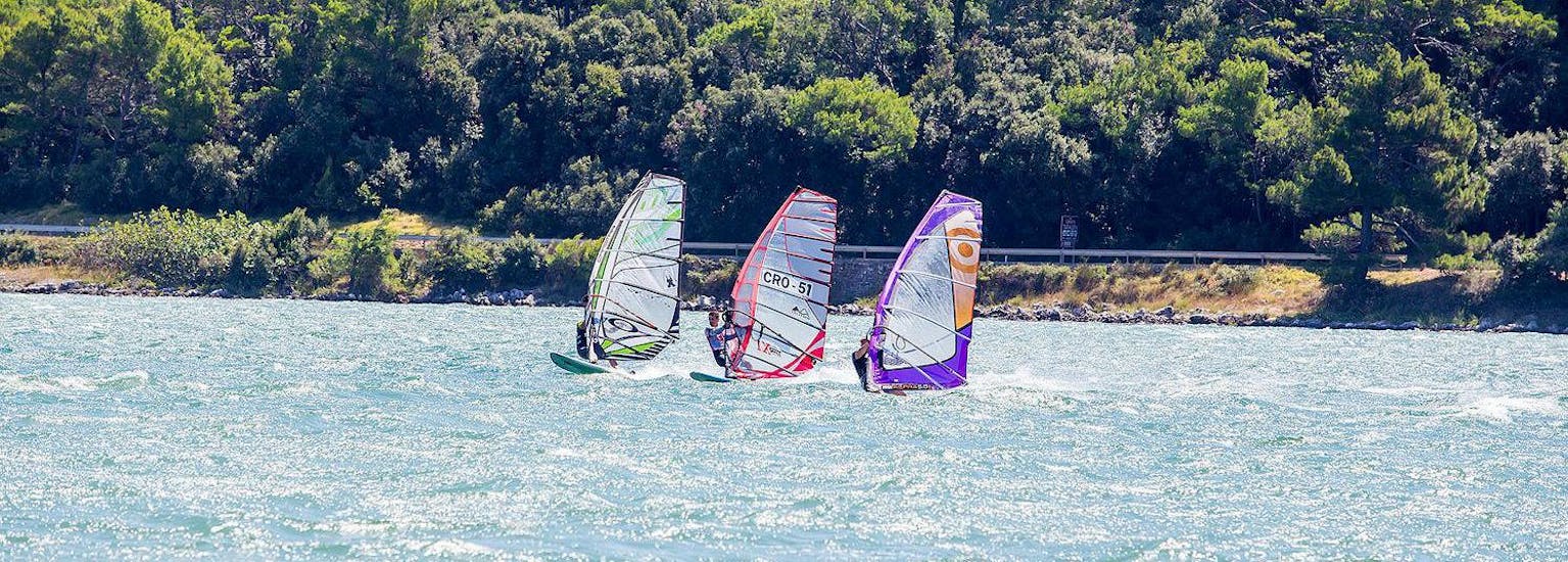 Windsurfing Trial Lesson (from 9 y.) in Pomer.