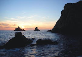 The beautiful sunset that you can enjoy during the Boat Trip to Calanques de Piana from Porto with Avventu Event's.