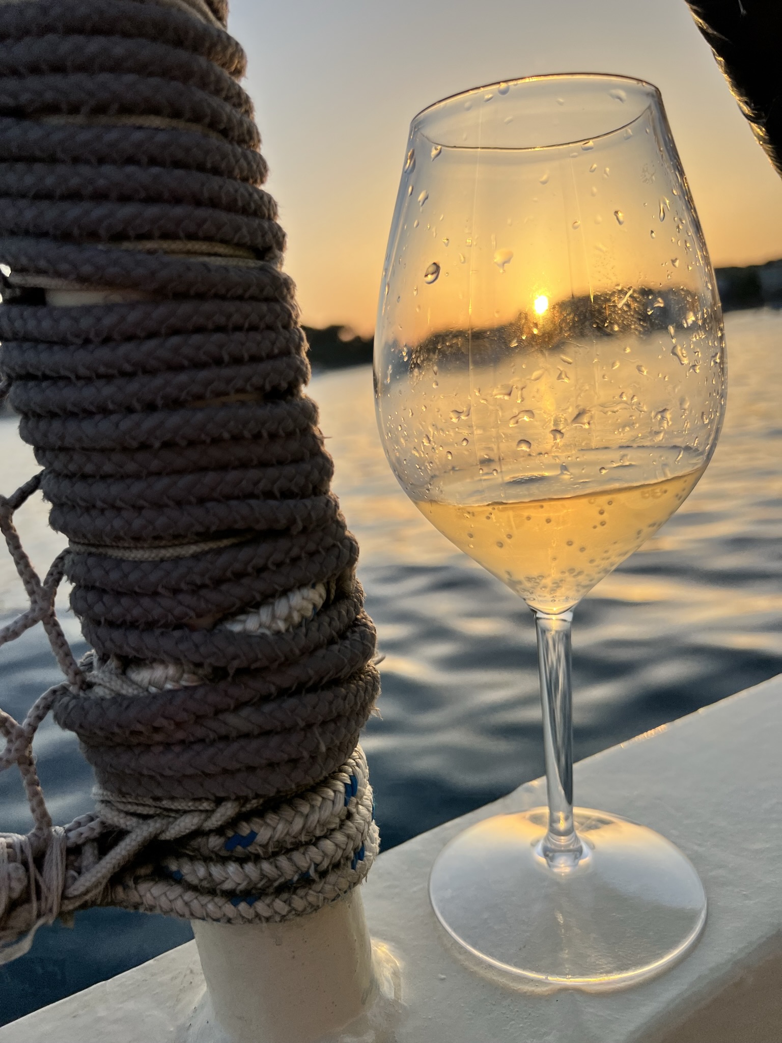 Bootstour bei Sonnenuntergang ab Pula rund um Brijuni mit Schwimmen.