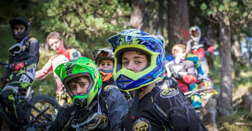 Allenamento in mountain bike a Les Orres per ciclisti intermedi con Horizons Tout Terrain Les Orres Allenamento in mountain bike a Les Orres per ciclisti intermedi con Horizons Tout Terrain Les Orres.