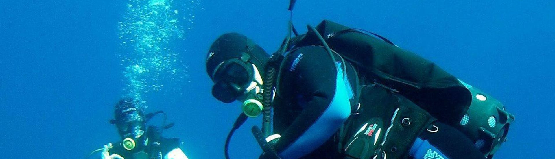 Curso PADI Open Water Diver en Marsalforn para principiantes.