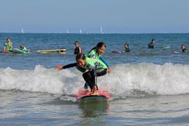 Lezioni di surf a Saint-Jean-de-Luz da 7 anni per principianti con Gold Coast Surf School Hendaye.