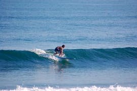 Lezioni di surf a Saint-Jean-de-Luz da 7 anni per surfisti avanzati con Gold Coast Surf School Hendaye.