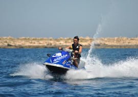 Moto d'Acqua nella Baia di Qawra con WaterWorld Malta.