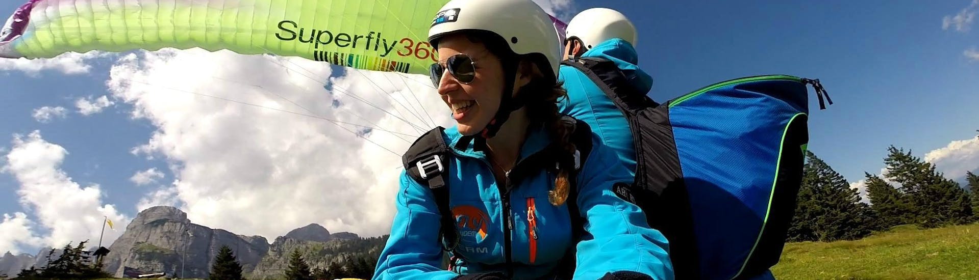 Tandem Paragliding am Molvenosee.