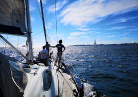 Private Sailing Boat Trip on the Tagus River with Lisbon by Boat People enjoying their Sunset Sailing Boat Trip on the Tagus incl. Christo Rei with Lisbon by Boat