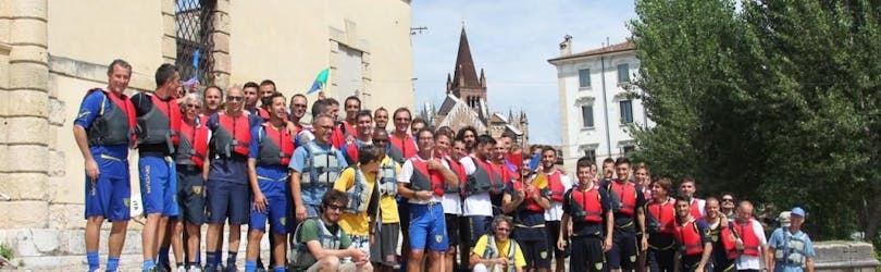 Rafting "Ontdek Verona" voor groepen (vanaf 40 ppl) - Adige met Adige Rafting.