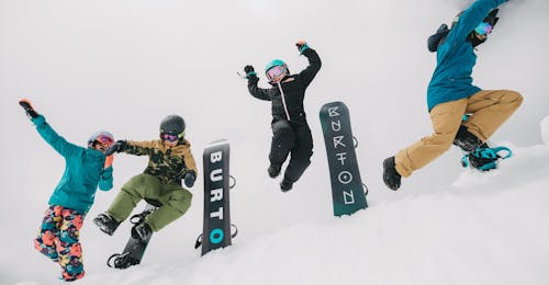 Clases de snowboard a partir de 8 años para avanzados con Snowboard School BoardStars Schladming Clases de snowboard a partir de 8 años para avanzados con Snowboard School BoardStars Schladming.