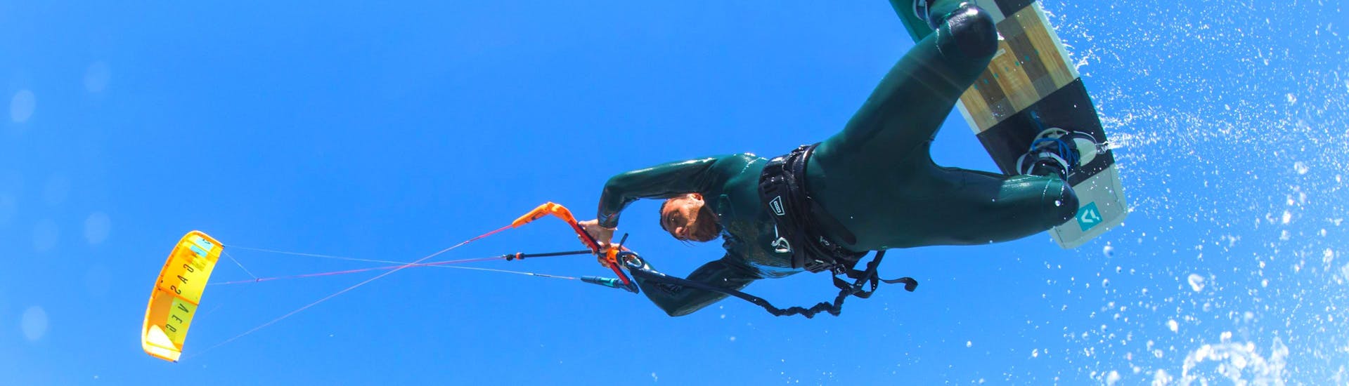 Lezioni private di kitesurf a Podersdorf am See da 12 anni.