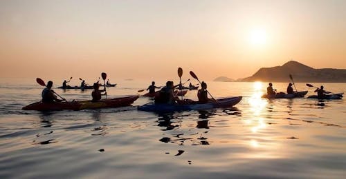 Kajaktour zur Betina-Höhle in Dubrobnik bei Sonnenuntergang mit X-Adventure Sea Kayaking Dubrovnik Kajaktour zur Betina-Höhle in Dubrobnik bei Sonnenuntergang mit X-Adventure Sea Kayaking Dubrovnik.