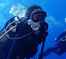Corso di immersione (PADI) a Akrotiri per principianti con Santorini Diving Center.