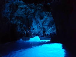 Balade privée en bateau à Hvar incl. Blue Cave et Green Cave avec HvarCruise.