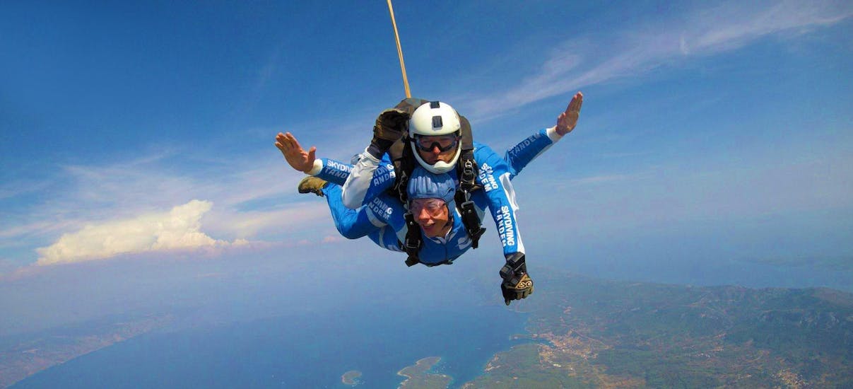 In the sky during the Tandem Skydive in Hvar from 3000m with Skydiving Tandem Group Croatia.