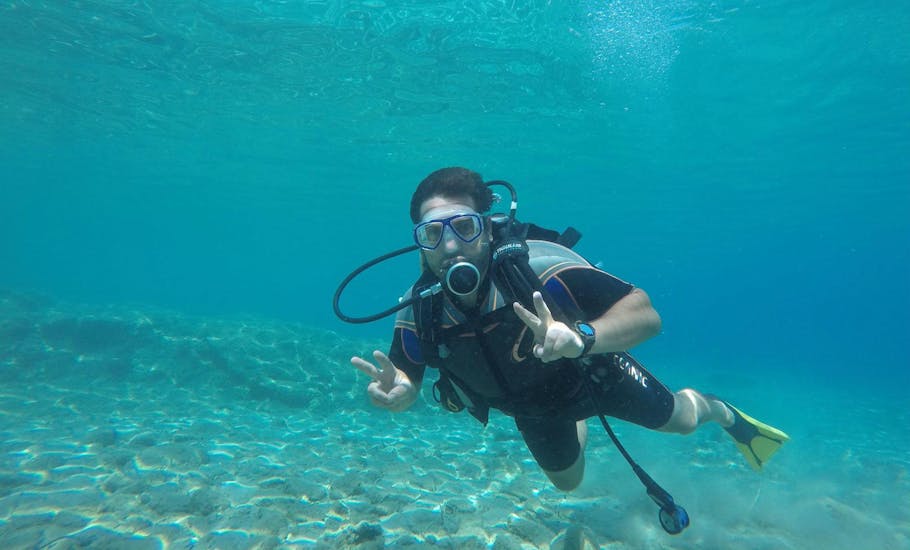 PADI Discover Scuba Diving in Paros.