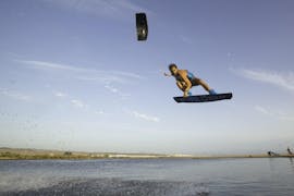 Advanced Kitesurfing Lessons (from 12 y.) from CBCM France.