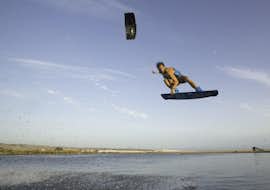 Lezioni di kitesurf a Saint-Cyprien da 12 anni con CBCM France Lezioni di kitesurf a Saint-Cyprien da 12 anni con CBCM France.