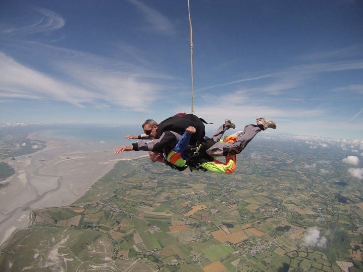 Tandem Skydive above Mont Saint-Michel from 3000m.