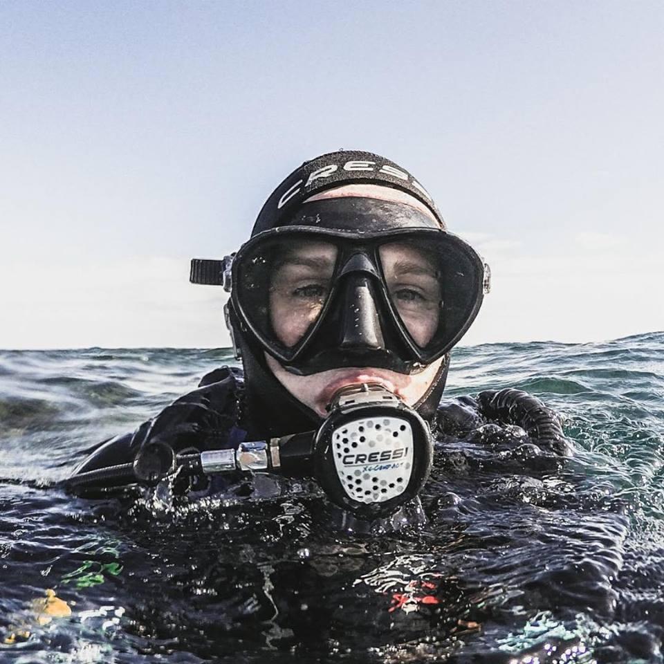 Una inmersión en mar abierto durante un Curso PADI Open Water Diver en Maspalomas para Principiantes con Leagues Ahead Diving Gran Canaria.