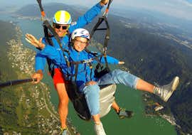 Tandem Paragliden vanuit de Gerlitzen - Actie Vlucht met Flug-Taxi fun & fly Kärnten Tandem Paragliden vanuit de Gerlitzen - Actie Vlucht met Flug-Taxi fun & fly Kärnten.