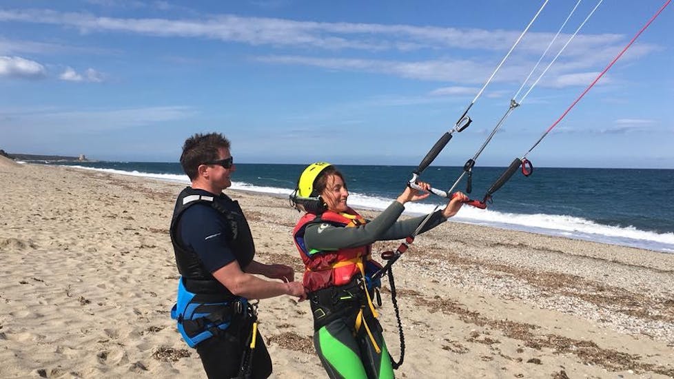 Kitesurfing Lessons for Teens & Adults - Beginners.