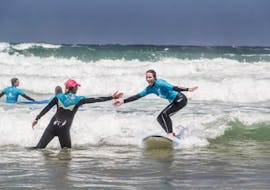 Cours privé de surf journée pour Adultes à Sagres avec Wavesensations Sagres.