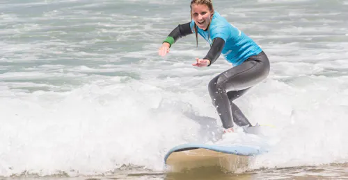Lezioni private di surf a Sagres da 12 anni per tutti i livelli con Wavesensations Sagres Lezioni private di surf a Sagres da 12 anni per tutti i livelli con Wavesensations Sagres.