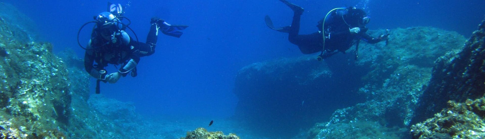 scuba-diving-course-for-beginners-padi-scuba-diver-kanelakis