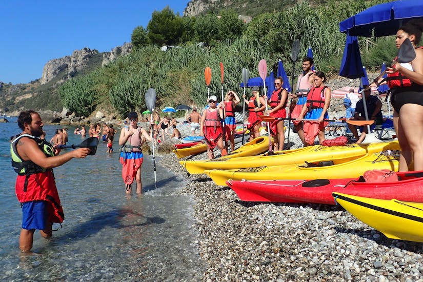 Eenvoudige kajakken & kanoën in Marina del Cantone - Amalfikust.