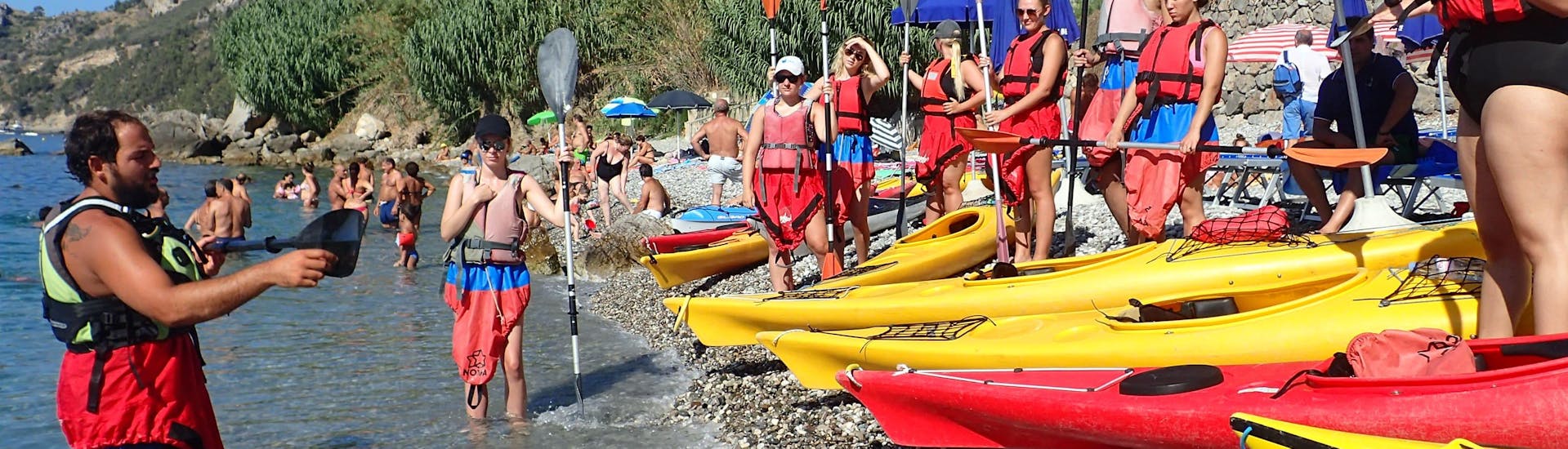 Canoë-kayak  facile à Marina del Cantone - Côte Amalfitaine.