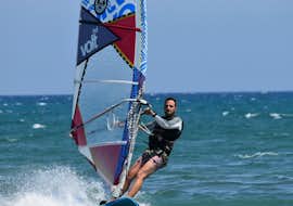 Windsurflessen in Larnaca vanaf 7 jaar met Windsurf City Cyprus Windsurflessen in Larnaca vanaf 7 jaar met Windsurf City Cyprus.