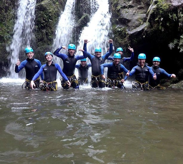 Grou picture of the participants after the Canyoning at Salto do Cabrito - Half Day.