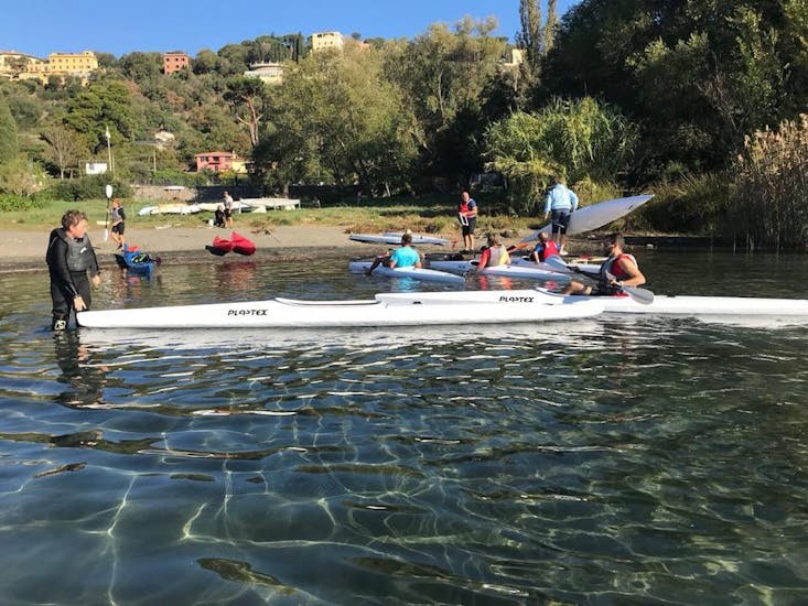 Kayak sul Lago Albano a Castel Gandolfo.