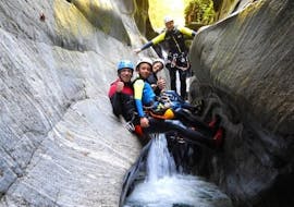 Family Canyoning in Corippo in Ticino with purelements® Ticino