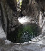 Canyoning in Val Grande in Valle Maggia, Ticino con Purelements Ticino.