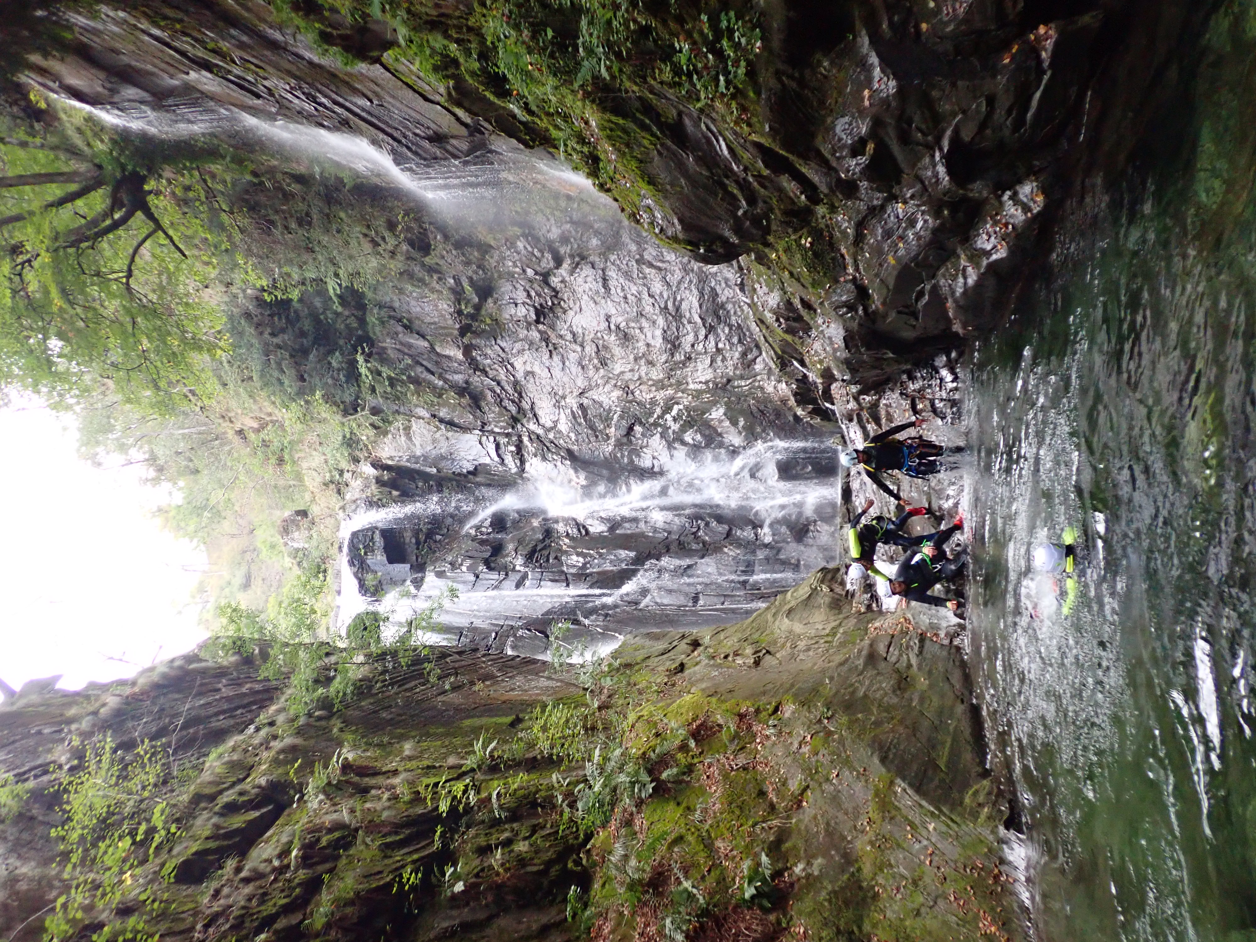 Profi-Canyoning im Val Grande im Maggiatal, Tessin mit Purelements Ticino.