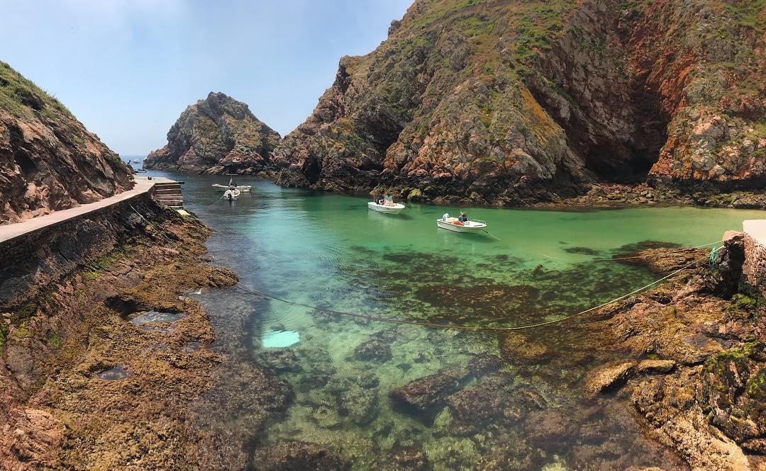 Foto de una de las rutas que realizaremos durante paseo en barco a las Berlengas y cuevas con visita guiada con Feeling Berlanga.