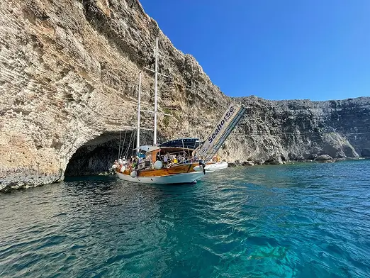Gita in barca a Comino & Laguna Blu con Seahorse Cruises Malta.