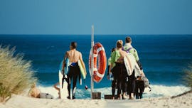 Surfkurs in Lourinhã (ab 8 J.) für alle Levels mit Global Surf School & Camp Lourinhã.